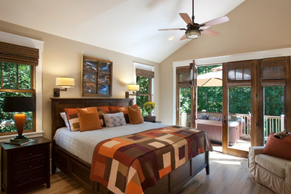 warm orange – cabin style inspired bedroom for a cozy and traditional vibe